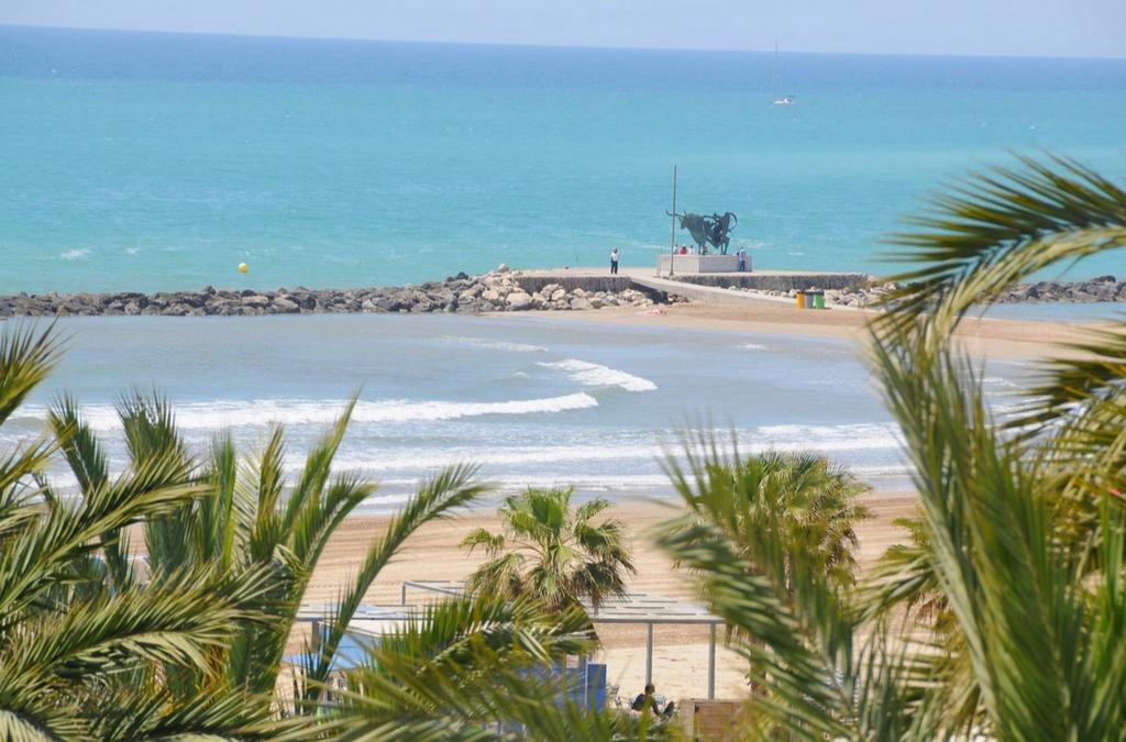 Marea Aparthotel Vilanova i la Geltrú Exterior foto